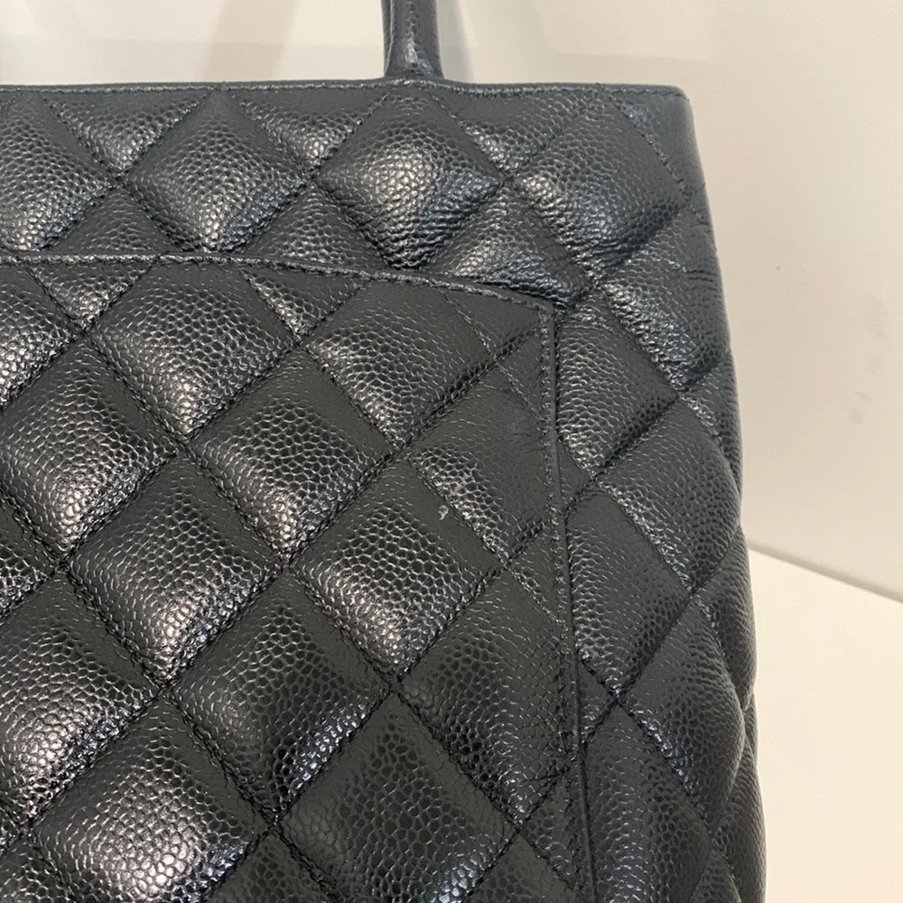 CHANEL Caviar Leather Black Quilted Silver Medallion Tote Bag Classic Luxury Y2K